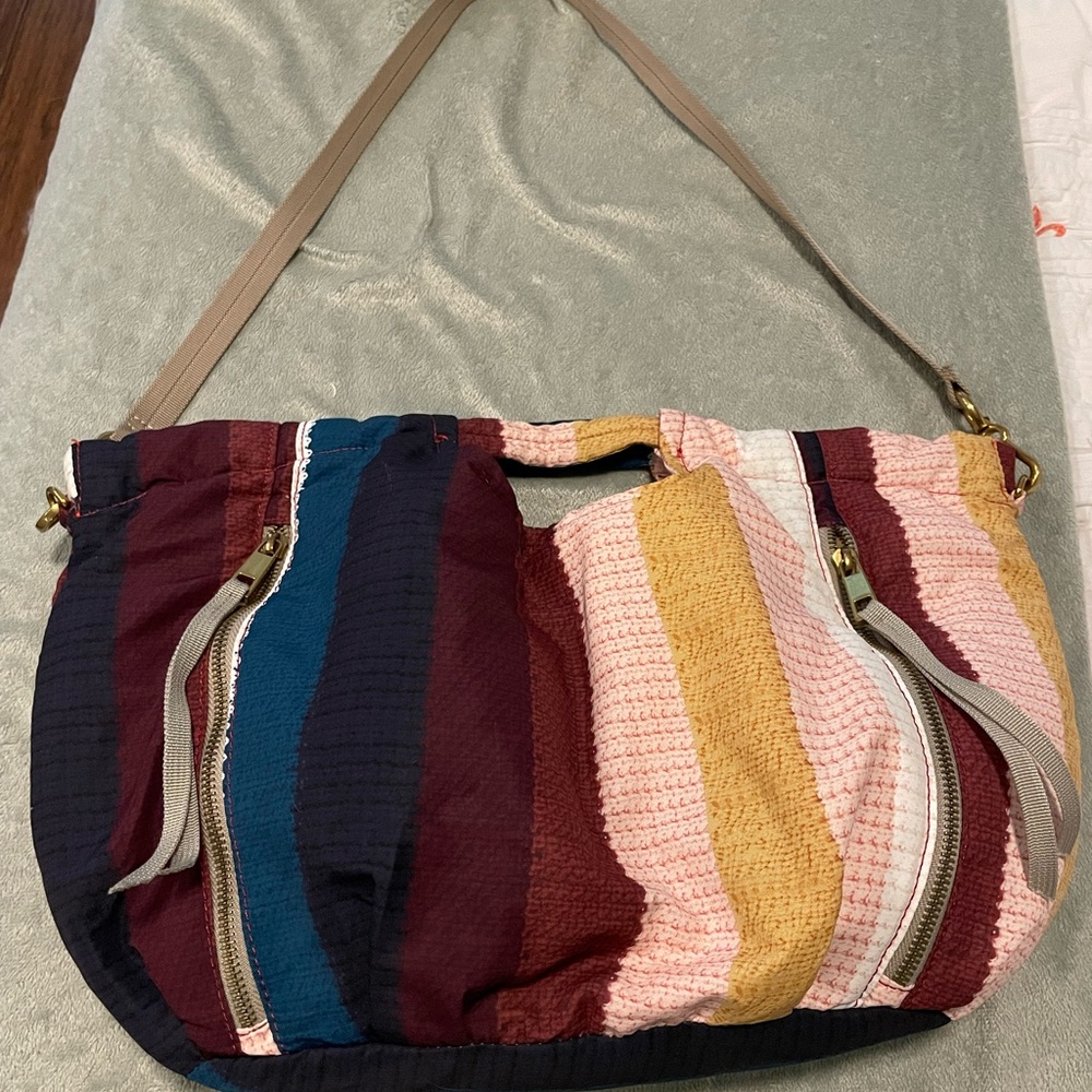 VINCE CAMUTO Harlo Multi Color Nylon Small Handbag Shoulder Tote. Like new.